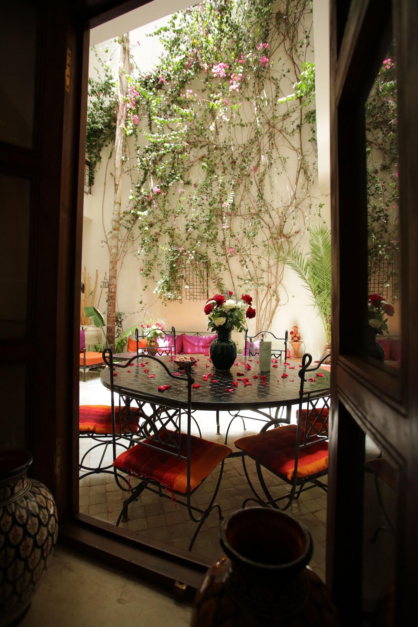 Riad White Flowers Марракеш Екстер'єр фото